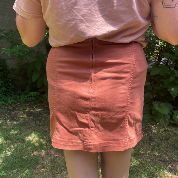 Burnt orange miniskirt - Picture 4 of 4